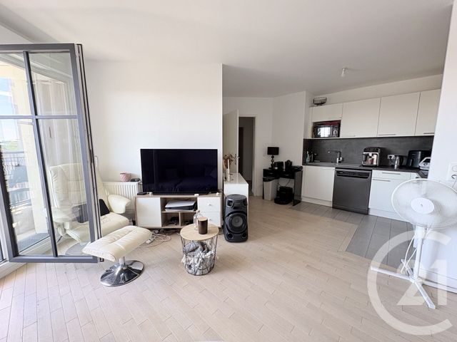Appartement F4 à louer - 4 pièces - 80.1 m2 - CLAMART - 92 - ILE-DE-FRANCE - Century 21 Via Conseil 16Ème