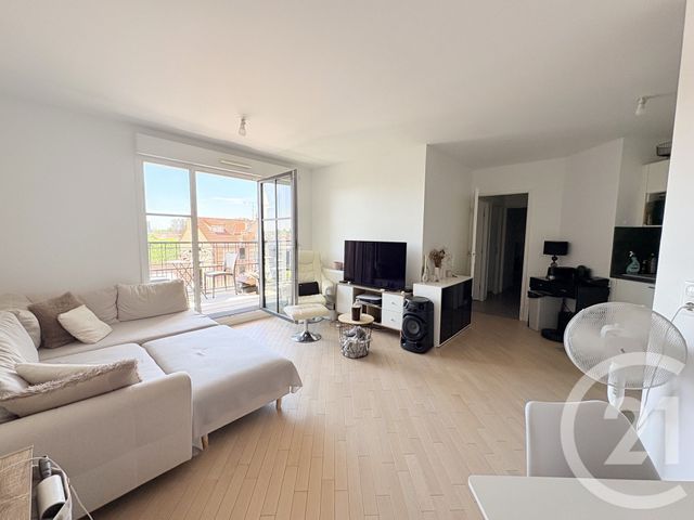 Appartement F4 à louer - 4 pièces - 80.1 m2 - CLAMART - 92 - ILE-DE-FRANCE - Century 21 Via Conseil 16Ème