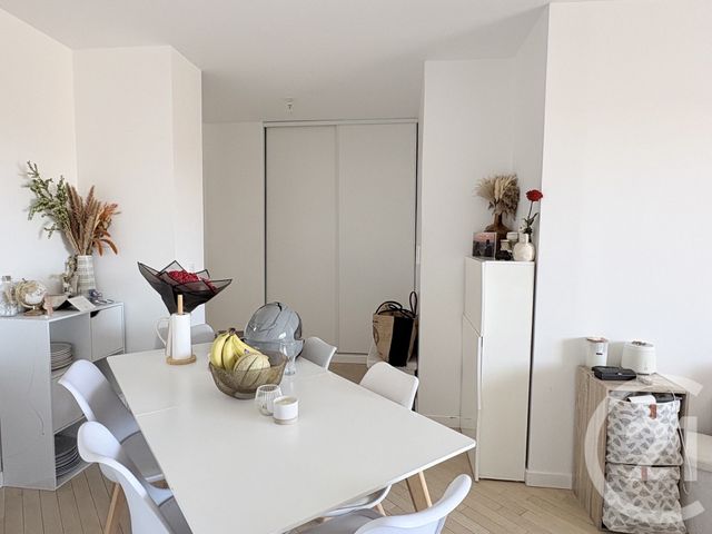 Appartement F4 à louer - 4 pièces - 80.1 m2 - CLAMART - 92 - ILE-DE-FRANCE - Century 21 Via Conseil 16Ème