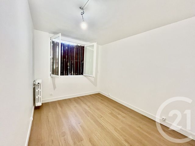 Appartement F3 à louer - 3 pièces - 63.87 m2 - VILLEJUIF - 94 - ILE-DE-FRANCE - Century 21 Via Conseil 16Ème