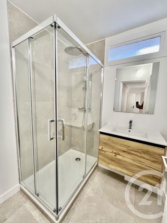 Appartement F3 à louer - 3 pièces - 63.87 m2 - VILLEJUIF - 94 - ILE-DE-FRANCE - Century 21 Via Conseil 16Ème