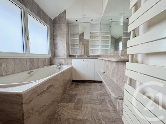 Appartement F7 à louer - 7 pièces - 173.3 m2 - PARIS - 75016 - ILE-DE-FRANCE - Century 21 Via Conseil 16Ème