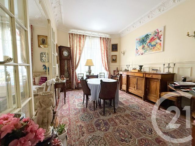 Appartement F5 à vendre - 5 pièces - 96.0 m2 - PARIS - 75016 - ILE-DE-FRANCE - Century 21 Via Conseil 16Ème
