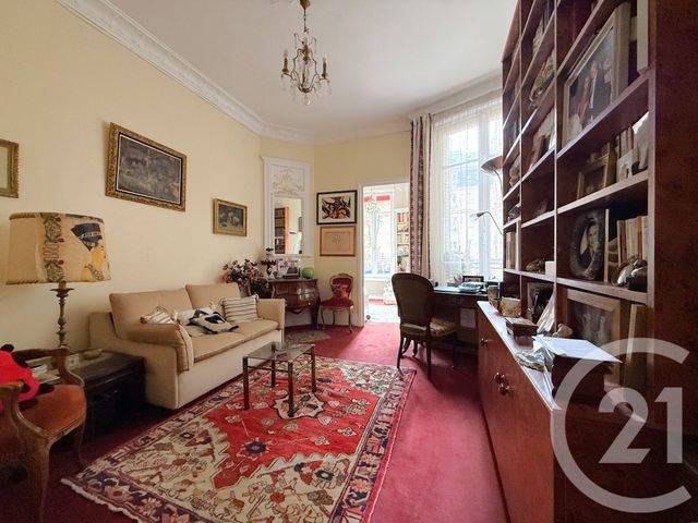 Appartement F5 à vendre - 5 pièces - 96.0 m2 - PARIS - 75016 - ILE-DE-FRANCE - Century 21 Via Conseil 16Ème