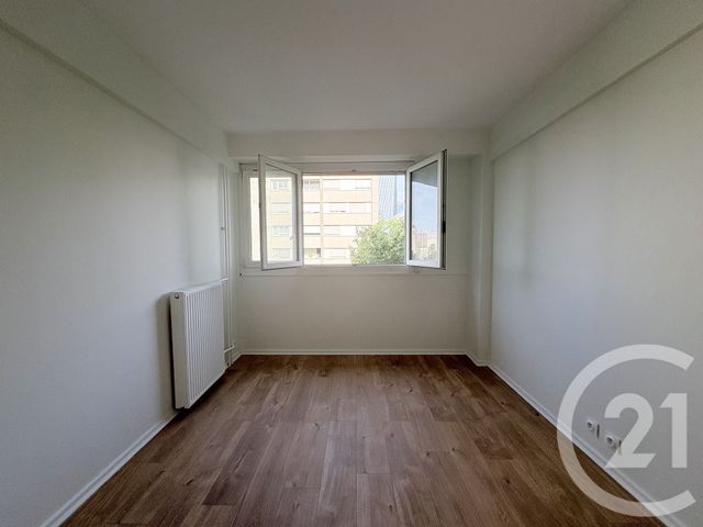 Appartement F2 à louer - 2 pièces - 47.22 m2 - PUTEAUX - 92 - ILE-DE-FRANCE - Century 21 Via Conseil 16Ème