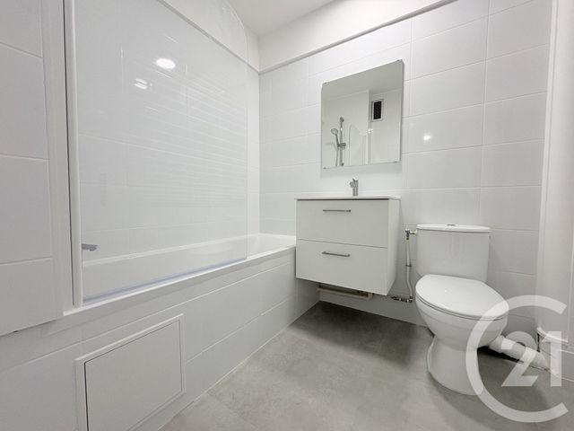 Appartement F2 à louer - 2 pièces - 47.22 m2 - PUTEAUX - 92 - ILE-DE-FRANCE - Century 21 Via Conseil 16Ème