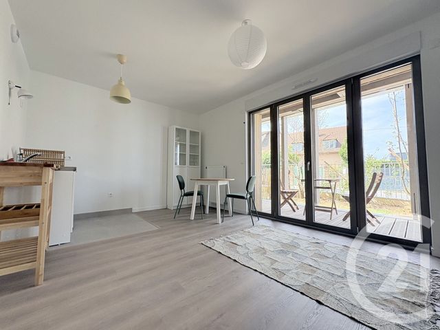Appartement F1 à louer - 1 pièce - 28.34 m2 - NOISY LE GRAND - 93 - ILE-DE-FRANCE - Century 21 Via Conseil 16Ème