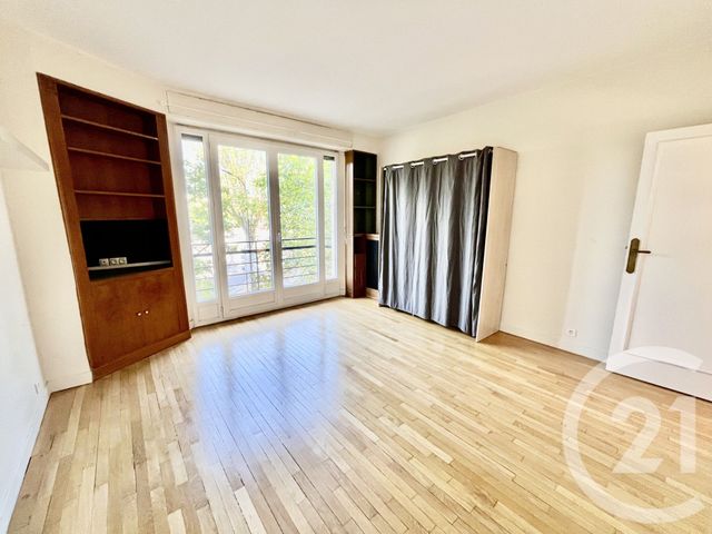 Appartement F3 à vendre - 3 pièces - 70.0 m2 - PARIS - 75016 - ILE-DE-FRANCE - Century 21 Via Conseil 16Ème