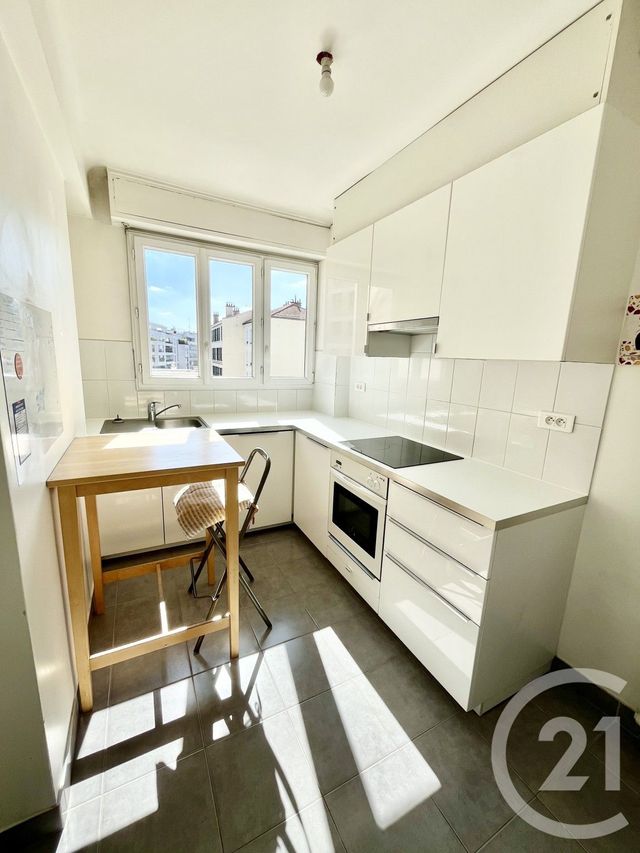 Appartement F3 à vendre - 3 pièces - 70.0 m2 - PARIS - 75016 - ILE-DE-FRANCE - Century 21 Via Conseil 16Ème