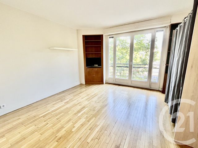 Appartement F3 à vendre - 3 pièces - 70.0 m2 - PARIS - 75016 - ILE-DE-FRANCE - Century 21 Via Conseil 16Ème