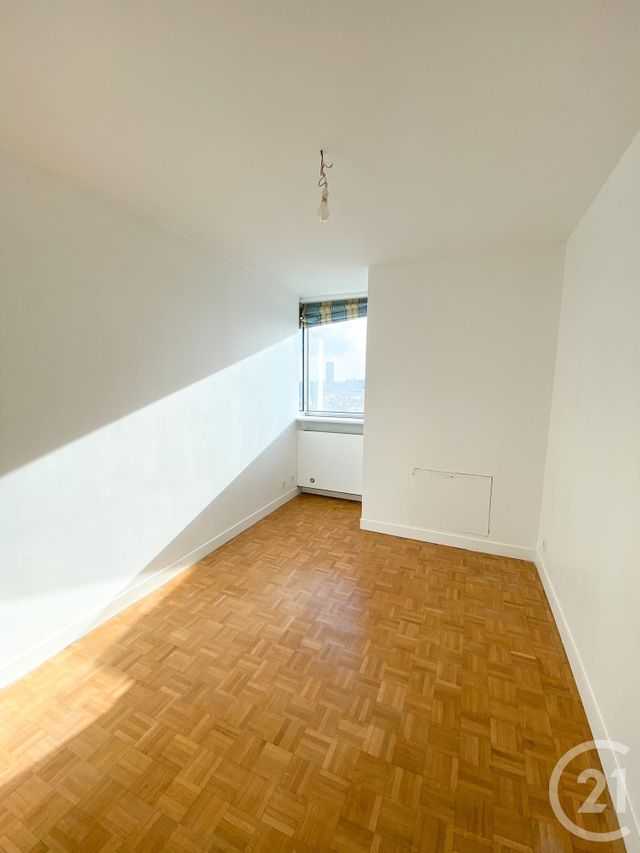 Appartement F4 à louer - 4 pièces - 97.03 m2 - PARIS - 75015 - ILE-DE-FRANCE - Century 21 Via Conseil 16Ème