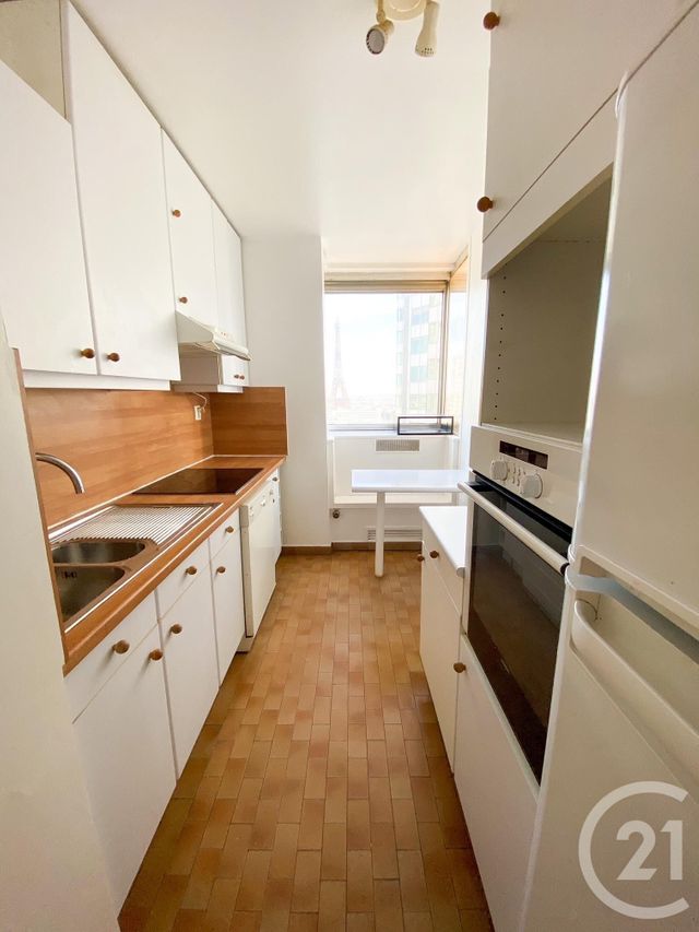 Appartement F4 à louer - 4 pièces - 97.03 m2 - PARIS - 75015 - ILE-DE-FRANCE - Century 21 Via Conseil 16Ème