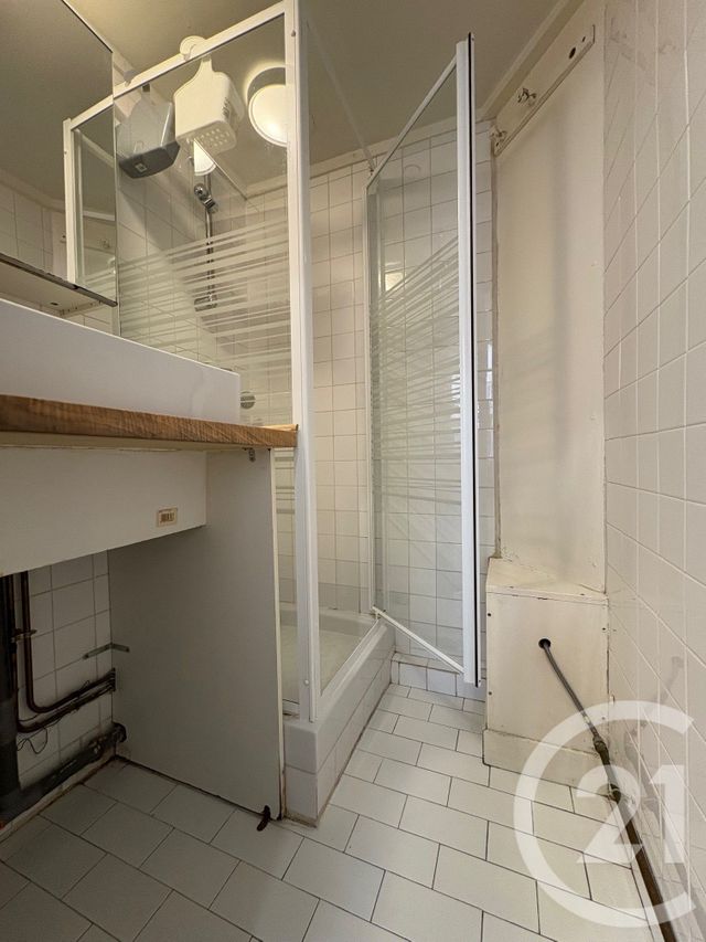 Appartement F1 à louer - 1 pièce - 22.7 m2 - PARIS - 75016 - ILE-DE-FRANCE - Century 21 Via Conseil 16Ème
