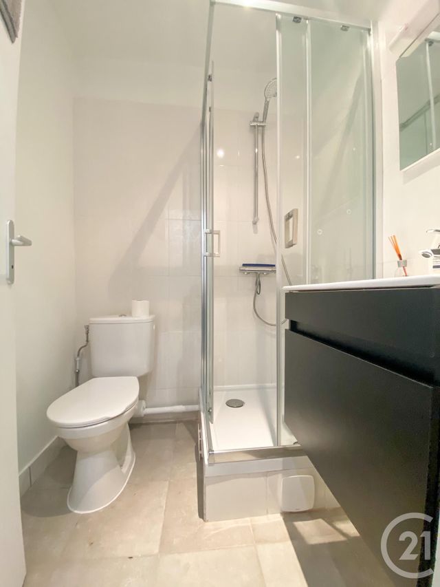 Appartement F1 à louer - 1 pièce - 27.0 m2 - PARIS - 75016 - ILE-DE-FRANCE - Century 21 Via Conseil 16Ème