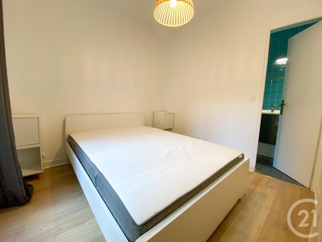 Appartement F2 à louer - 2 pièces - 37.5 m2 - PARIS - 75016 - ILE-DE-FRANCE - Century 21 Via Conseil 16Ème
