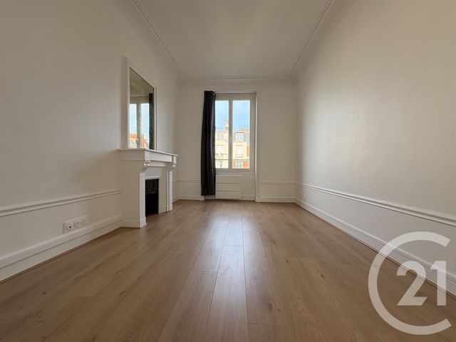 Appartement F2 à louer - 2 pièces - 34.17 m2 - PARIS - 75016 - ILE-DE-FRANCE - Century 21 Via Conseil 16Ème