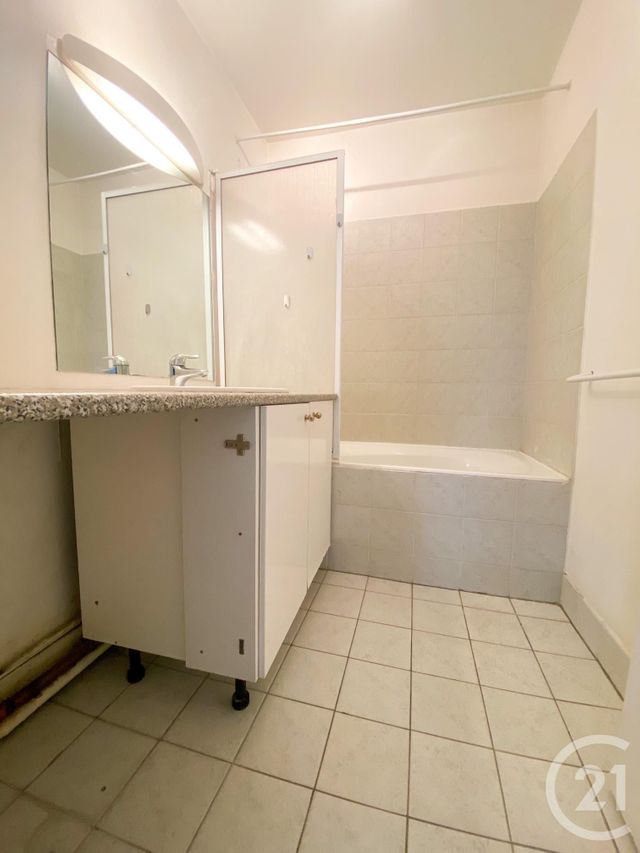 Appartement F2 à louer - 2 pièces - 50.33 m2 - BOULOGNE BILLANCOURT - 92 - ILE-DE-FRANCE - Century 21 Via Conseil 16Ème