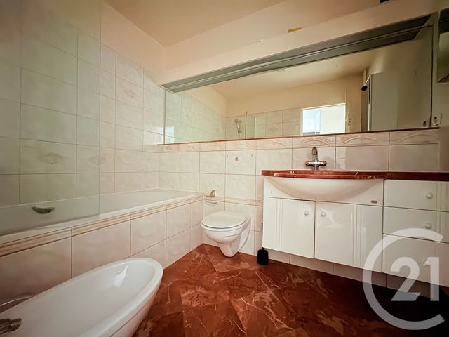 Appartement F4 à louer - 4 pièces - 117.1 m2 - PARIS - 75016 - ILE-DE-FRANCE - Century 21 Via Conseil 16Ème