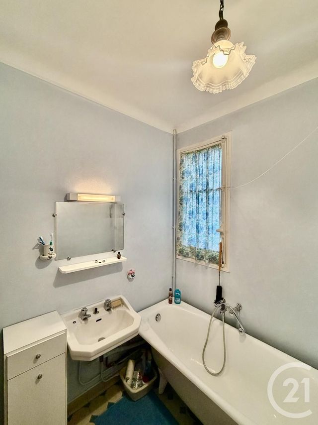 Appartement Studio à vendre - 1 pièce - 33.16 m2 - PARIS - 75016 - ILE-DE-FRANCE - Century 21 Via Conseil 16Ème