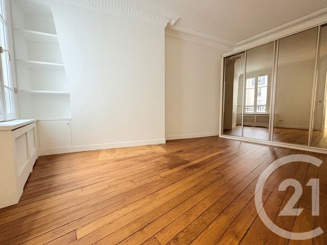 Appartement F3 à louer - 3 pièces - 56.32 m2 - PARIS - 75015 - ILE-DE-FRANCE - Century 21 Via Conseil 16Ème