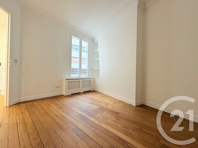 Appartement F3 à louer - 3 pièces - 56.32 m2 - PARIS - 75015 - ILE-DE-FRANCE - Century 21 Via Conseil 16Ème
