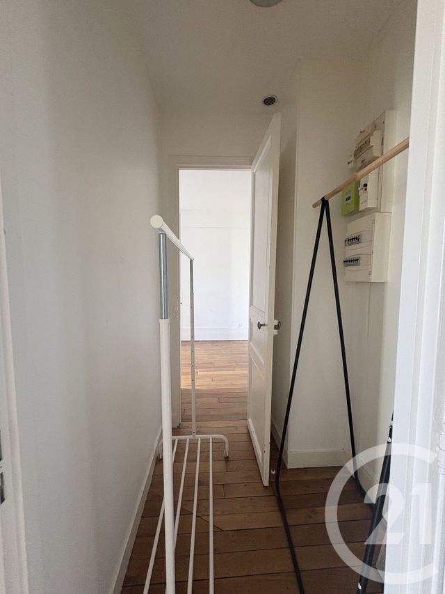 Appartement F2 à louer - 2 pièces - 45.62 m2 - PARIS - 75016 - ILE-DE-FRANCE - Century 21 Via Conseil 16Ème