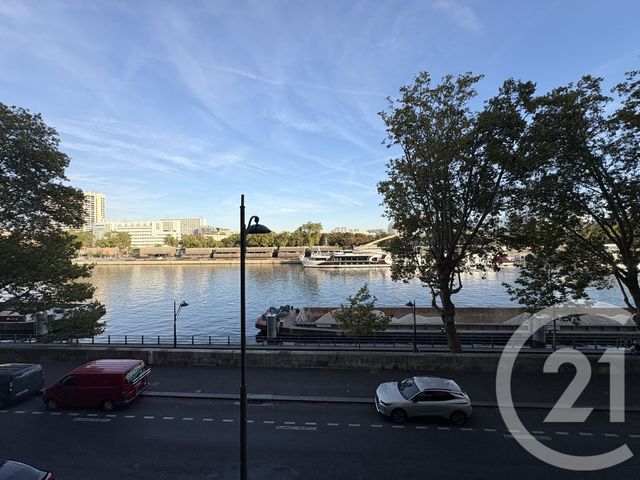Appartement F4 à louer - 4 pièces - 92.27 m2 - PARIS - 75016 - ILE-DE-FRANCE - Century 21 Via Conseil 16Ème