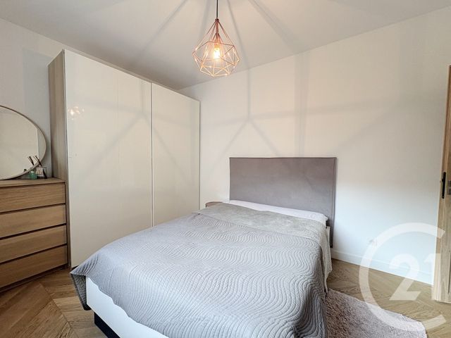 Appartement F4 à louer - 4 pièces - 92.27 m2 - PARIS - 75016 - ILE-DE-FRANCE - Century 21 Via Conseil 16Ème