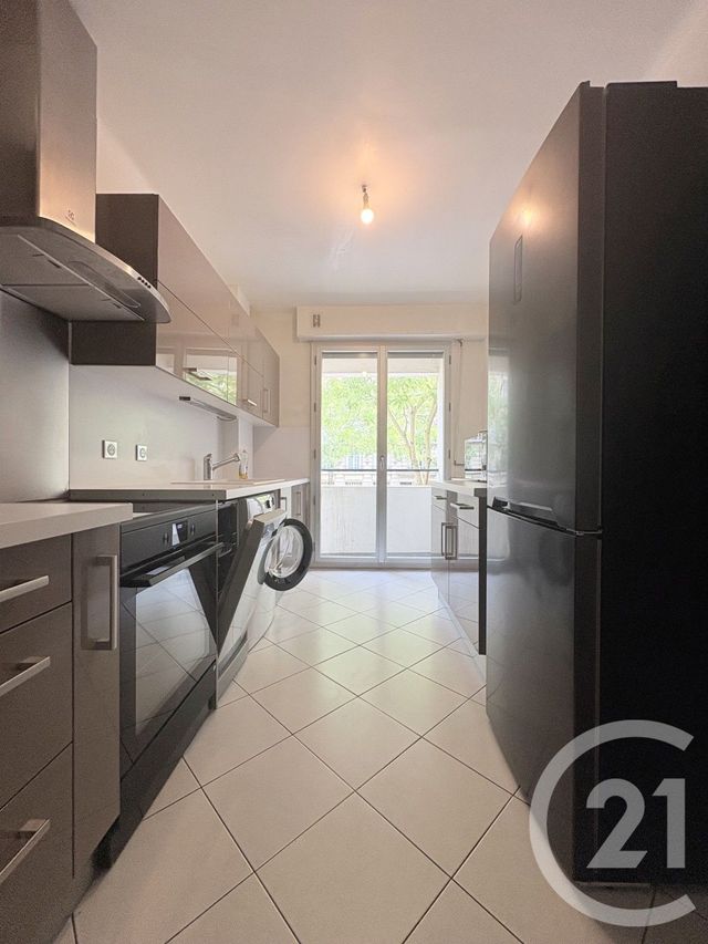 Appartement F4 à louer - 4 pièces - 89.41 m2 - PARIS - 75016 - ILE-DE-FRANCE - Century 21 Via Conseil 16Ème