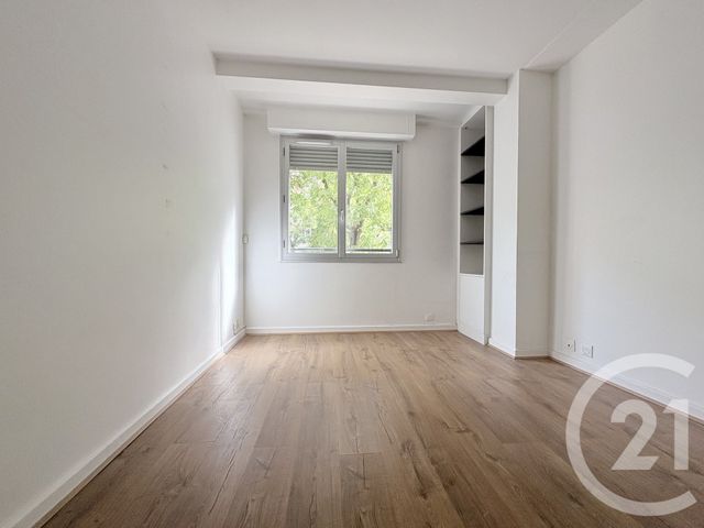 Appartement F4 à louer - 4 pièces - 89.41 m2 - PARIS - 75016 - ILE-DE-FRANCE - Century 21 Via Conseil 16Ème