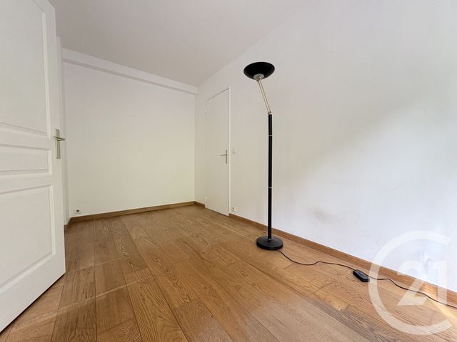 Appartement F4 à louer - 4 pièces - 89.41 m2 - PARIS - 75016 - ILE-DE-FRANCE - Century 21 Via Conseil 16Ème