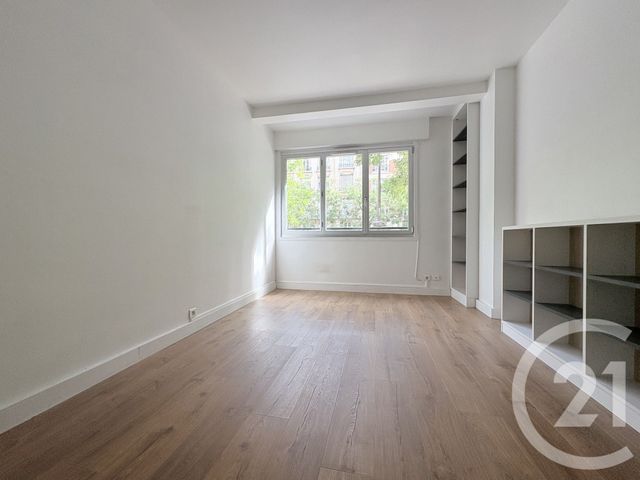 Appartement F4 à louer - 4 pièces - 89.41 m2 - PARIS - 75016 - ILE-DE-FRANCE - Century 21 Via Conseil 16Ème