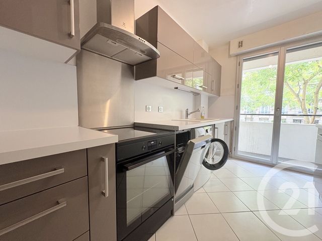 Appartement F4 à louer - 4 pièces - 89.41 m2 - PARIS - 75016 - ILE-DE-FRANCE - Century 21 Via Conseil 16Ème