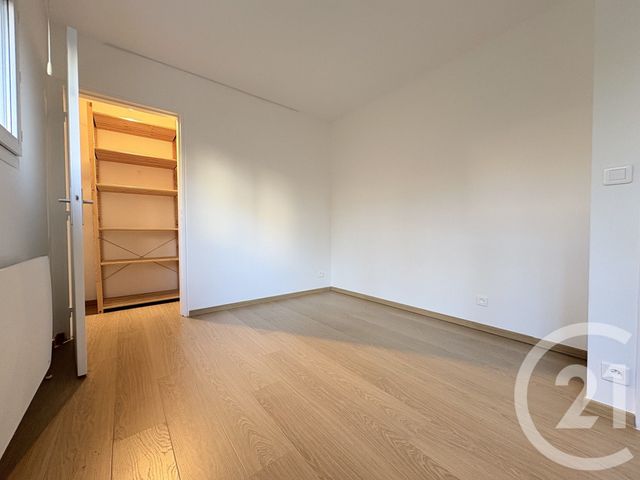 Appartement F3 à louer - 3 pièces - 81.84 m2 - COURBEVOIE - 92 - ILE-DE-FRANCE - Century 21 Via Conseil 16Ème