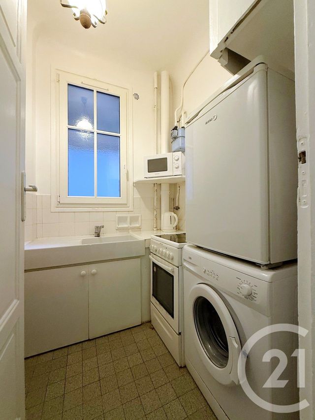 Appartement Studio à vendre - 1 pièce - 30.0 m2 - PARIS - 75016 - ILE-DE-FRANCE - Century 21 Via Conseil 16Ème