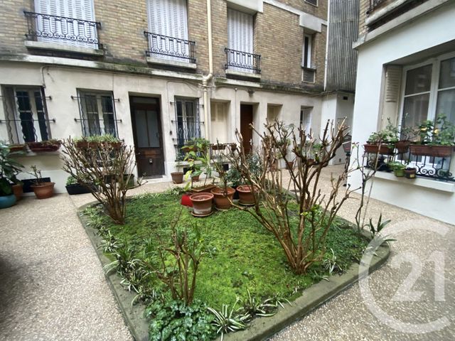 Appartement Studio à vendre - 1 pièce - 30.0 m2 - PARIS - 75016 - ILE-DE-FRANCE - Century 21 Via Conseil 16Ème