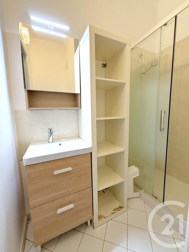 Appartement Studio à vendre - 1 pièce - 30.0 m2 - PARIS - 75016 - ILE-DE-FRANCE - Century 21 Via Conseil 16Ème