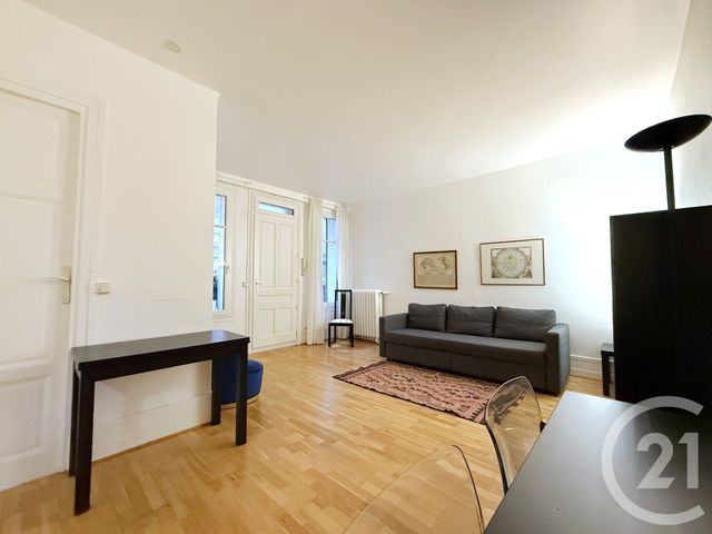 Appartement Studio à vendre - 1 pièce - 30.0 m2 - PARIS - 75016 - ILE-DE-FRANCE - Century 21 Via Conseil 16Ème