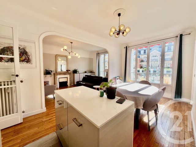 Appartement F4 à vendre - 3 pièces - 70.1 m2 - PARIS - 75016 - ILE-DE-FRANCE - Century 21 Via Conseil 16Ème