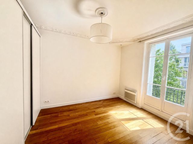Appartement à vendre - 2 pièces - 41.0 m2 - PARIS - 75016 - ILE-DE-FRANCE - Century 21 Via Conseil 16Ème