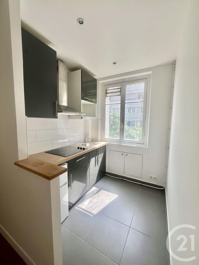 Appartement à vendre - 2 pièces - 41.0 m2 - PARIS - 75016 - ILE-DE-FRANCE - Century 21 Via Conseil 16Ème