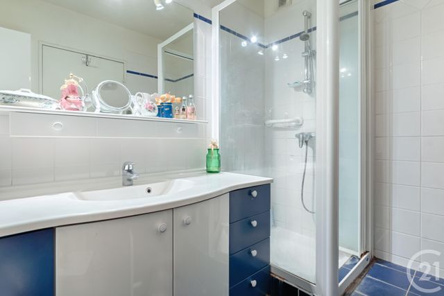 Afficher la photo en grand appartement à vendre - 3 pièces - 68.15 m2 - PARIS - 75013 - ILE-DE-FRANCE - Century 21 Via Conseil 16Ème