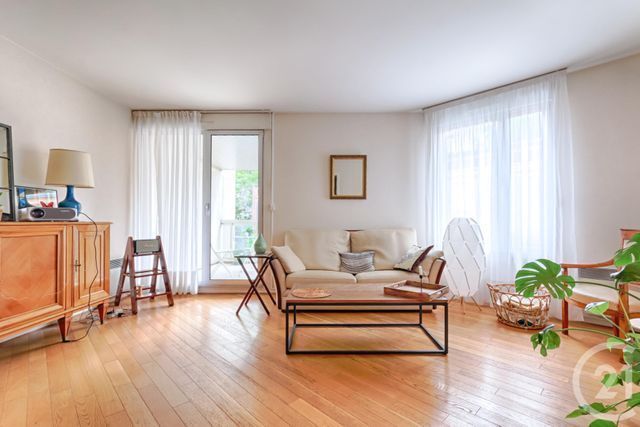 Afficher la photo en grand appartement à vendre - 3 pièces - 68.15 m2 - PARIS - 75013 - ILE-DE-FRANCE - Century 21 Via Conseil 16Ème