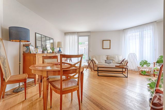 Afficher la photo en grand appartement à vendre - 3 pièces - 68.15 m2 - PARIS - 75013 - ILE-DE-FRANCE - Century 21 Via Conseil 16Ème