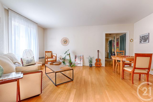 Afficher la photo en grand appartement à vendre - 3 pièces - 68.15 m2 - PARIS - 75013 - ILE-DE-FRANCE - Century 21 Via Conseil 16Ème