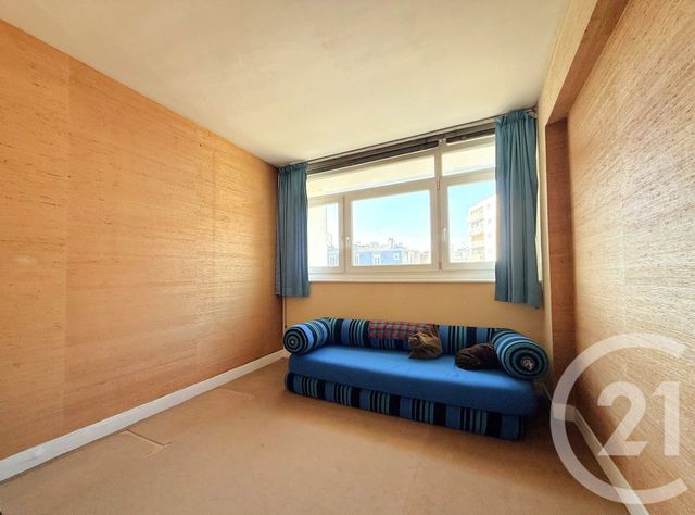 Appartement F5 à vendre - 5 pièces - 101.52 m2 - PARIS - 75016 - ILE-DE-FRANCE - Century 21 Via Conseil 16Ème