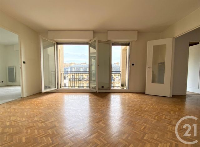  - PARIS - 
