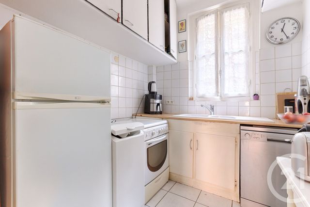 Afficher la photo en grand Appartement F3 à vendre - 3 pièces - 57.18 m2 - PARIS - 75016 - ILE-DE-FRANCE - Century 21 Via Conseil 16Ème