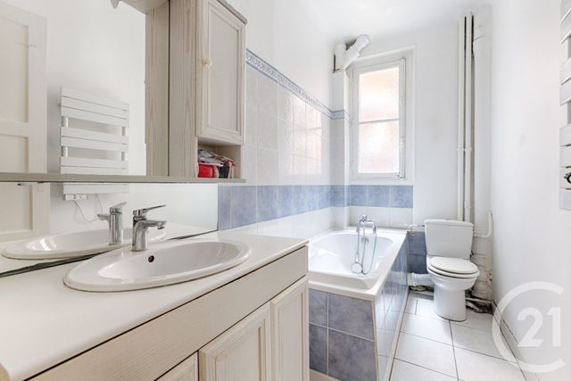 Afficher la photo en grand Appartement F3 à vendre - 3 pièces - 57.18 m2 - PARIS - 75016 - ILE-DE-FRANCE - Century 21 Via Conseil 16Ème