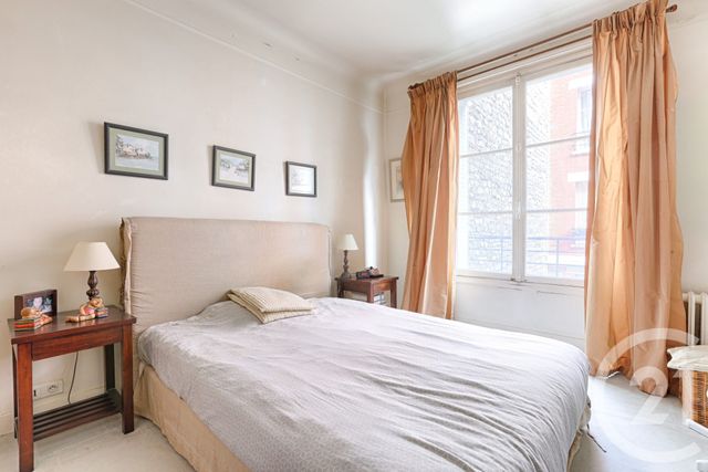 Afficher la photo en grand Appartement F3 à vendre - 3 pièces - 57.18 m2 - PARIS - 75016 - ILE-DE-FRANCE - Century 21 Via Conseil 16Ème